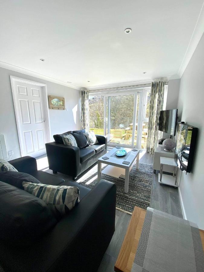 Captivating 2-Bed Villa In Millendreath Near Looe Exterior foto